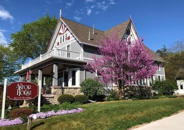 Astor House Bed and Breakfast Green Bay Exteriör bild