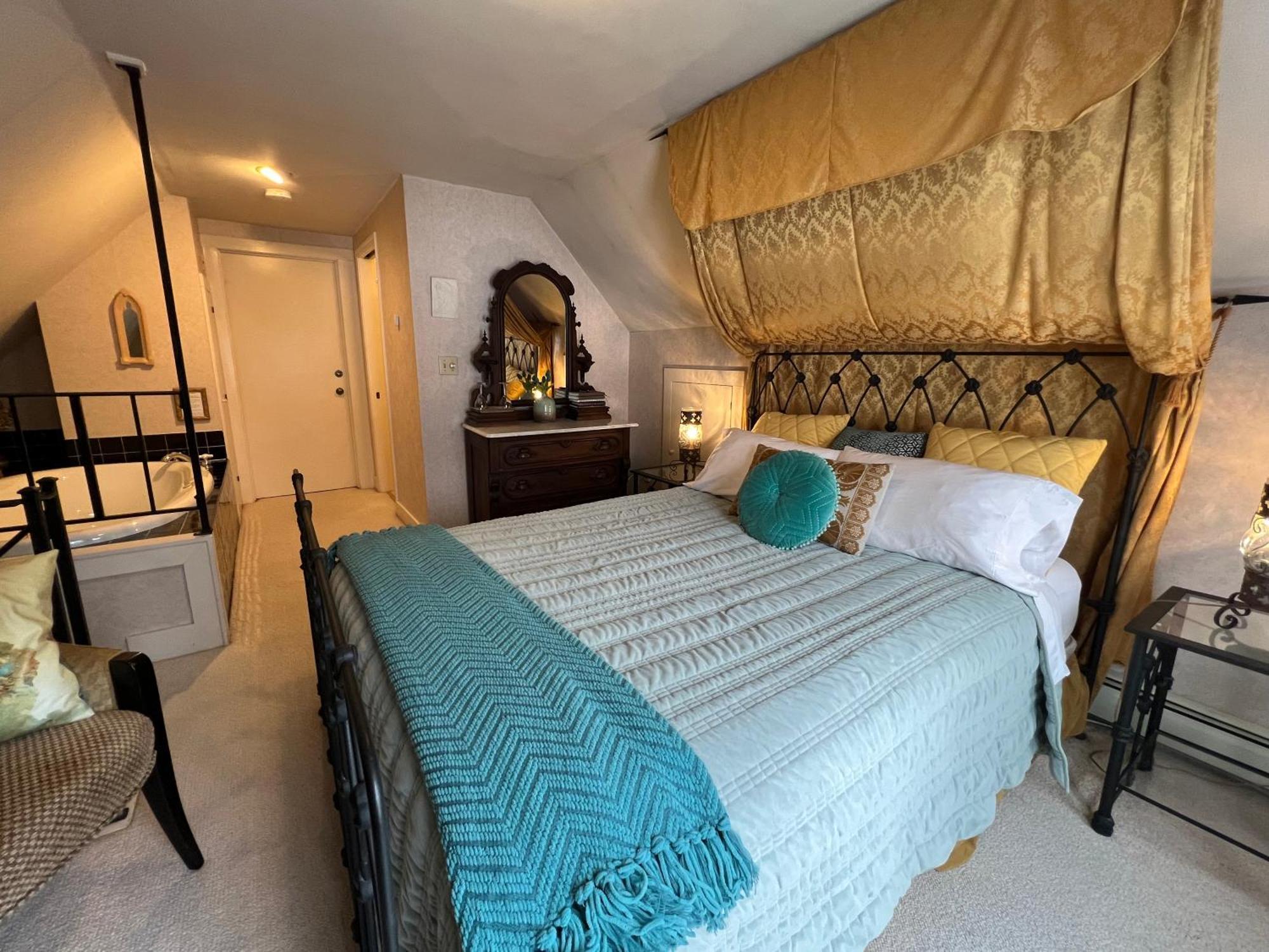 Astor House Bed and Breakfast Green Bay Exteriör bild