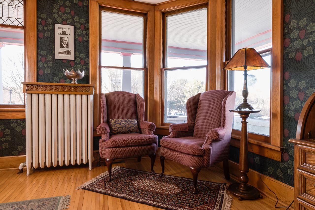 Astor House Bed and Breakfast Green Bay Exteriör bild