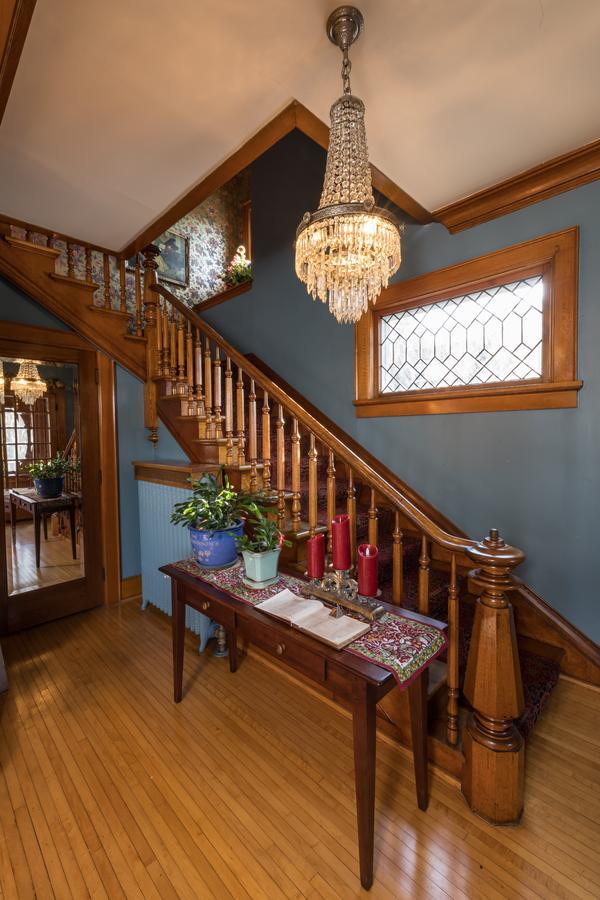 Astor House Bed and Breakfast Green Bay Exteriör bild